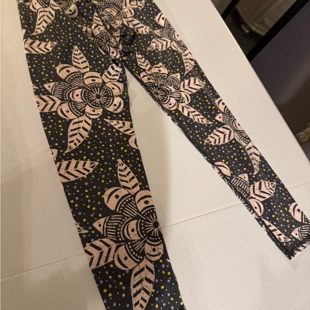 Aerie grey and Pink Floral Leggings